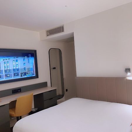 Southgate Hotel London East Barnet Bagian luar foto