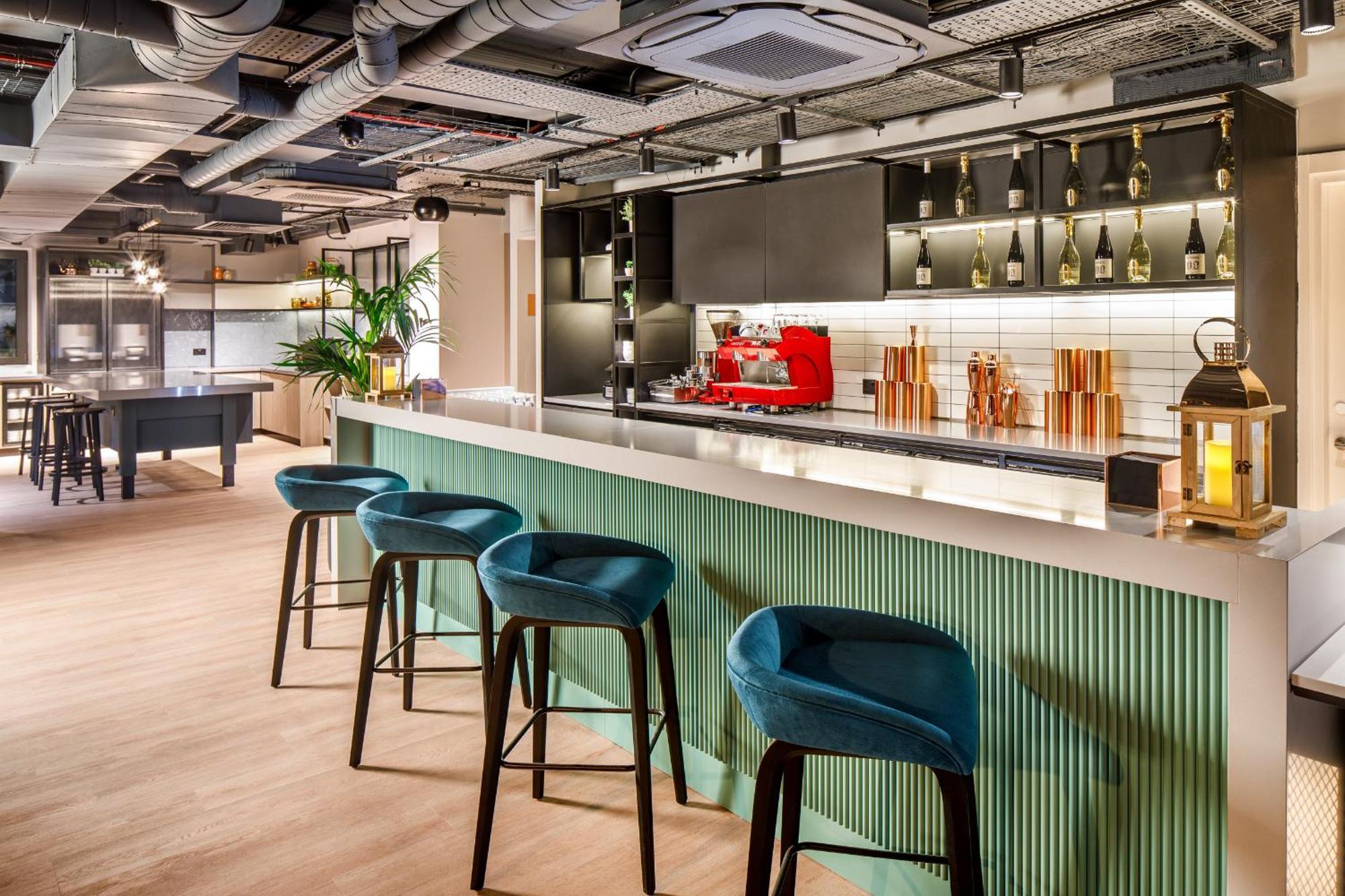 Southgate Hotel London East Barnet Bagian luar foto